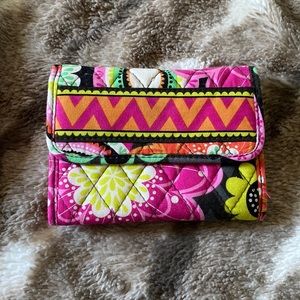 Vera Bradley cute fabric wallet. Lots of storage! Mint condition